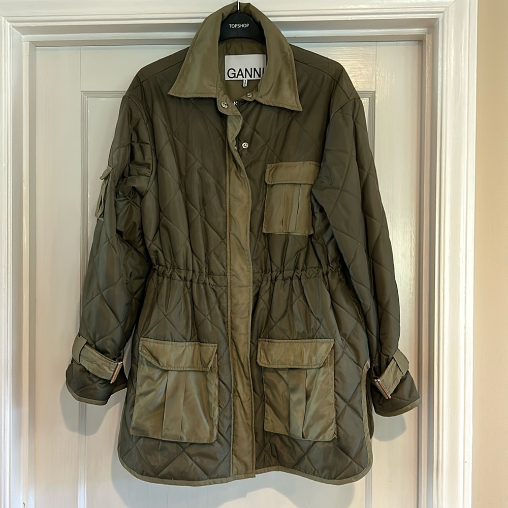 Ganni ripstop nylon jacket. Size 38/ US 4/6.